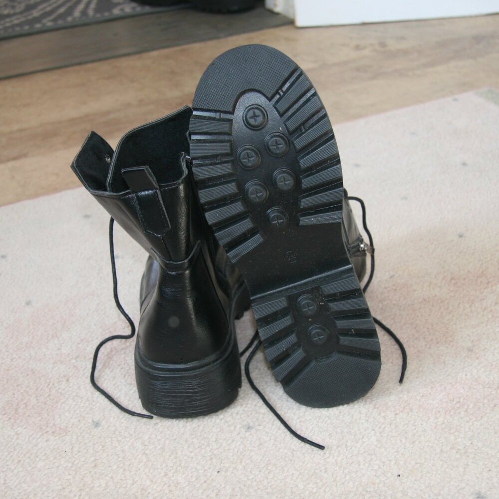 Black faux leather combats - Picture 3 of 4